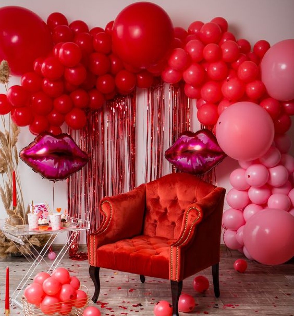 1110-0002 Фотозона из воздушных шаров, размер 250 на 300 см